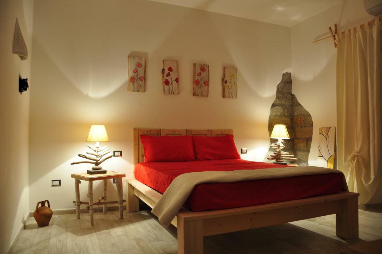 B&B Les Chambres Rooms & Suite Santa Teresa Gallura Εξωτερικό φωτογραφία